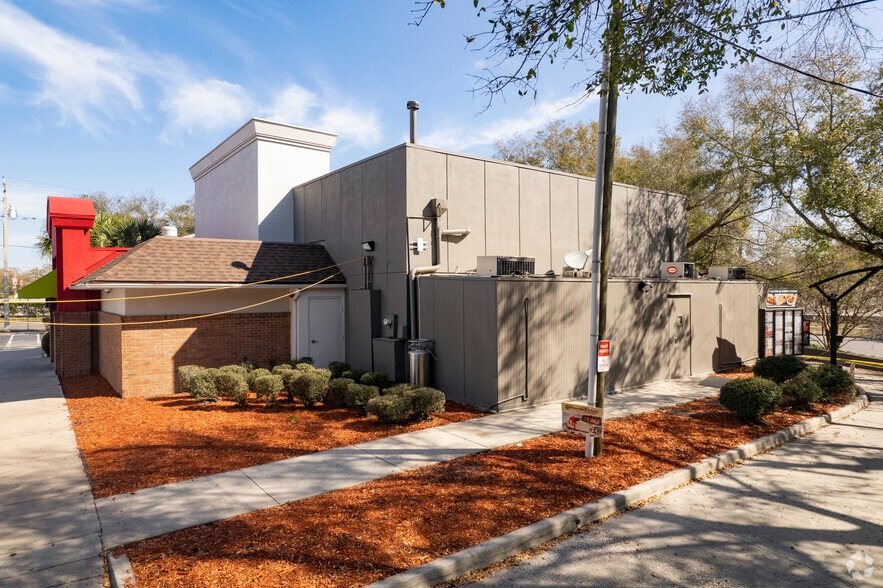 More Photos Of 4011 E Busch Blvd, Tampa Fast Food For Lease