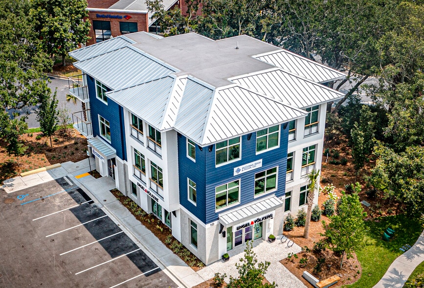 More Photos Of 10 Shem Dr, Mount Pleasant Office For Lease
