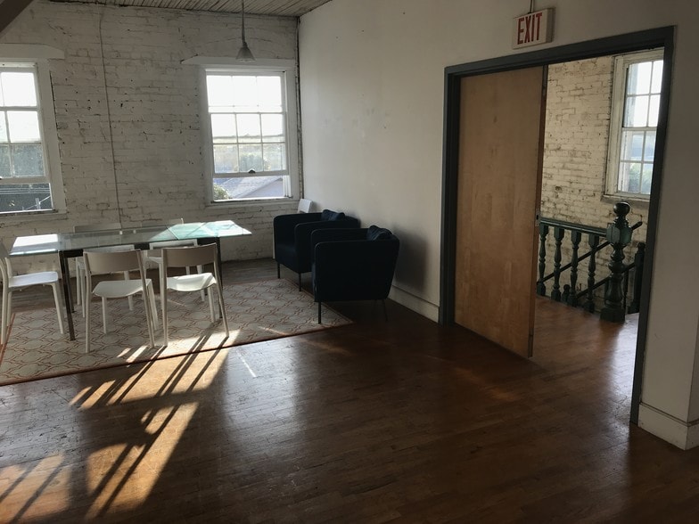 More Photos Of 1906 N Armenia Ave, Tampa Loft Creative Space For Lease