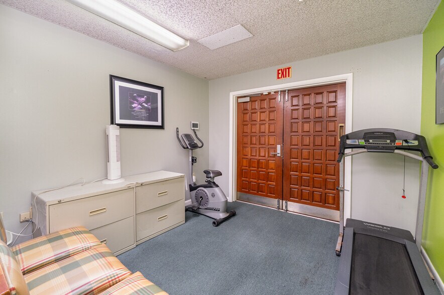 More Photos Of 6005 Silver Star Rd, Orlando Medical For Sale