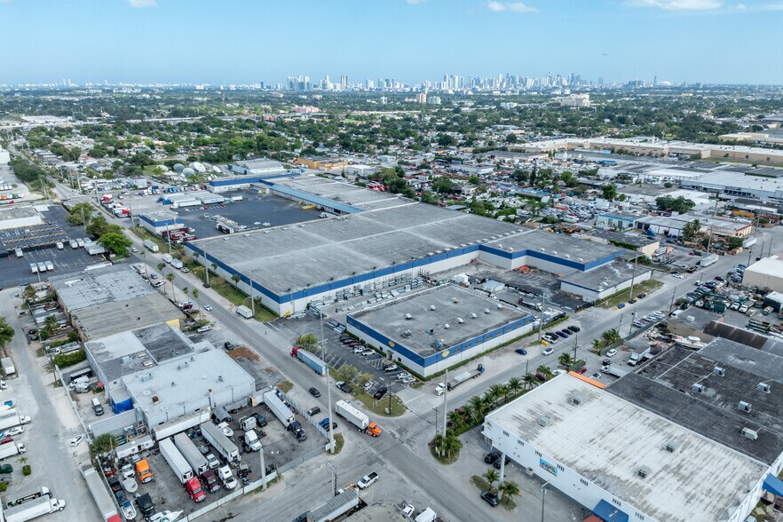 More Photos Of 7000 NW 32nd Ave, Miami Warehouse For Lease