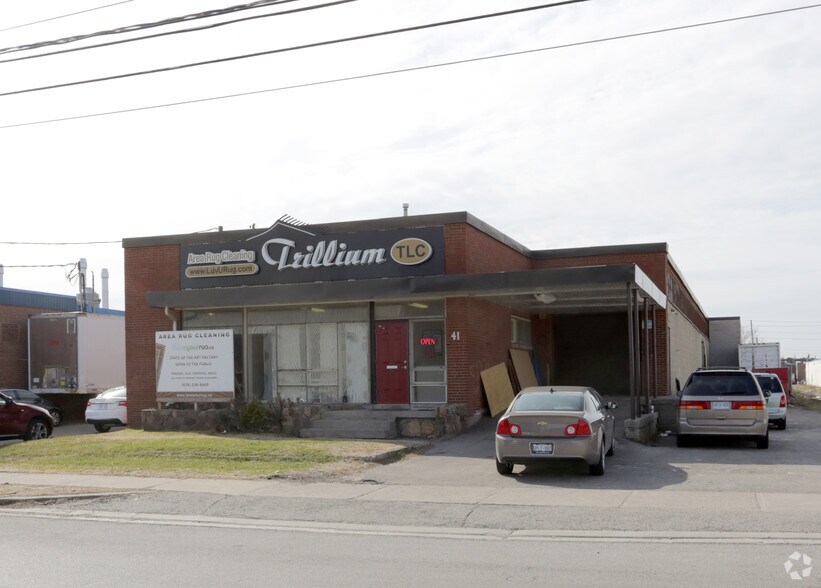 More Photos Of 41 Advance Rd, Toronto Warehouse For Sale