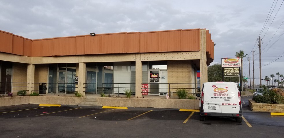 More Photos Of 2115 61st St, Galveston Storefront Retail Office For Lease