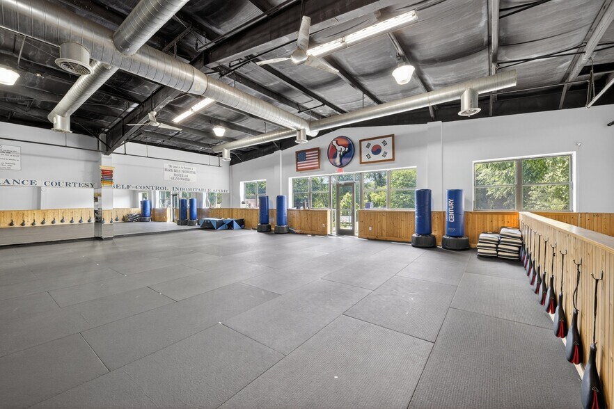 More Photos Of 114 Old Route 6, Carmel Loft Creative Space For Lease