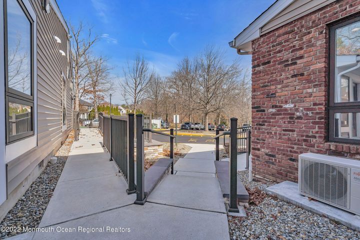 More Photos Of 776-780 Commons Way, Toms River Office For Sale