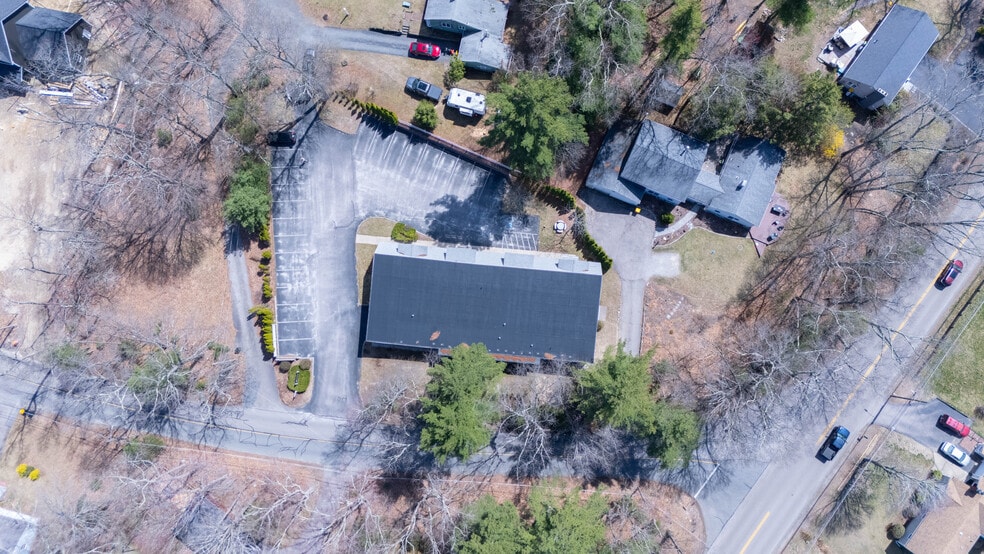 More Photos Of 3 Bent St, Franklin Office For Sale