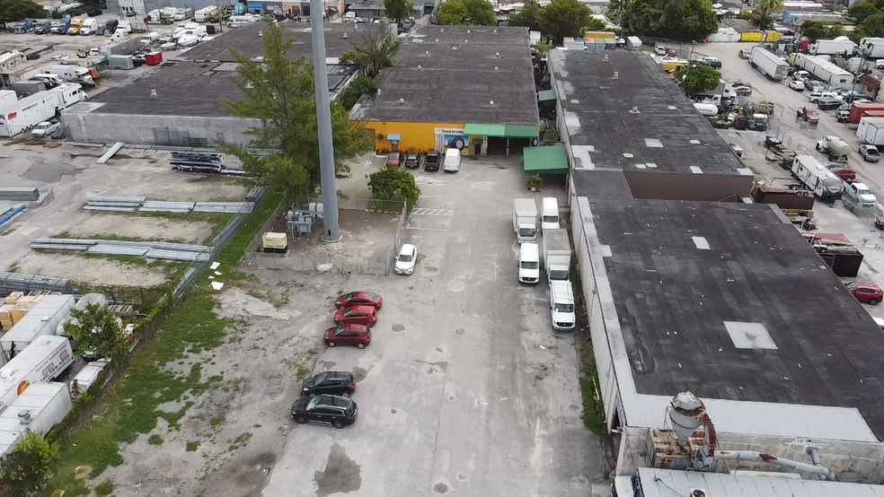 More Photos Of 7640 NW 36th Ave, Hialeah Warehouse For Lease