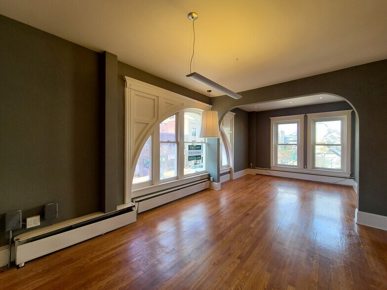 More Photos Of 17-19 Beechwood Rd, Summit General Retail For Sale