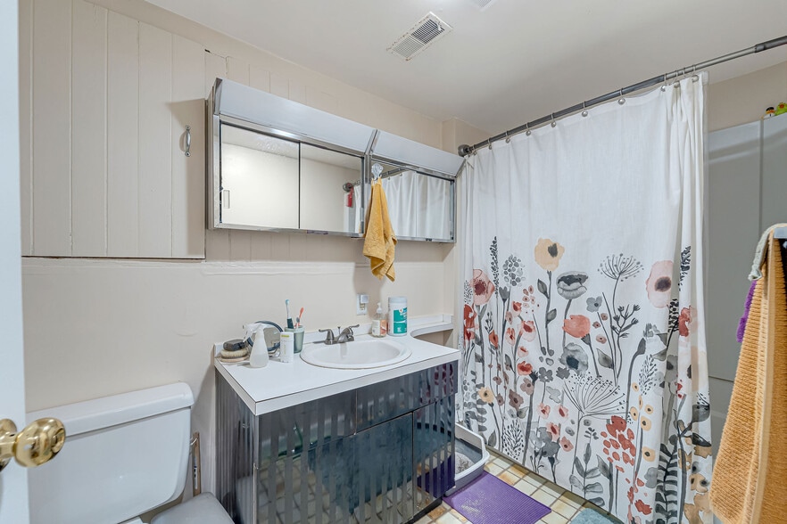 More Photos Of 1531 Green St, Philadelphia Apartments For Sale