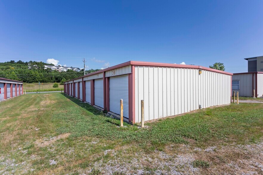 More Photos Of 191 Bernham Dr, Cleveland Self Storage For Sale