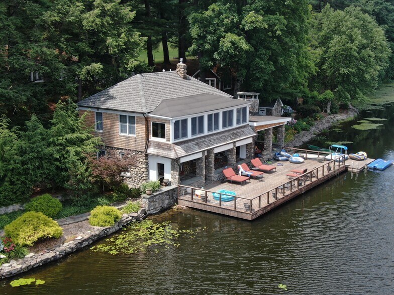 More Photos Of 201 Swartekill Rd, Highland Specialty For Lease