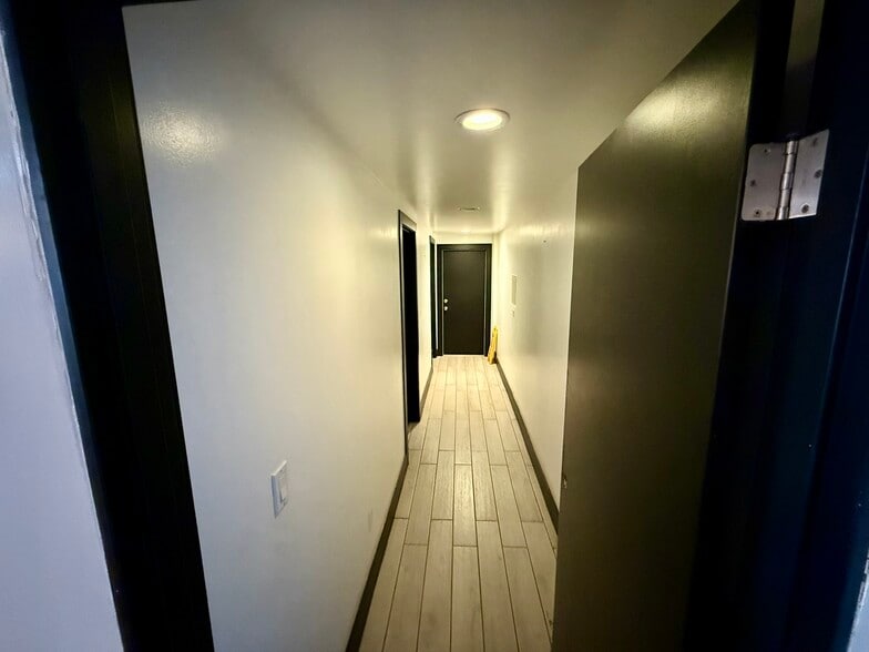 More Photos Of 2220 N Pacific St, Seattle Warehouse For Lease