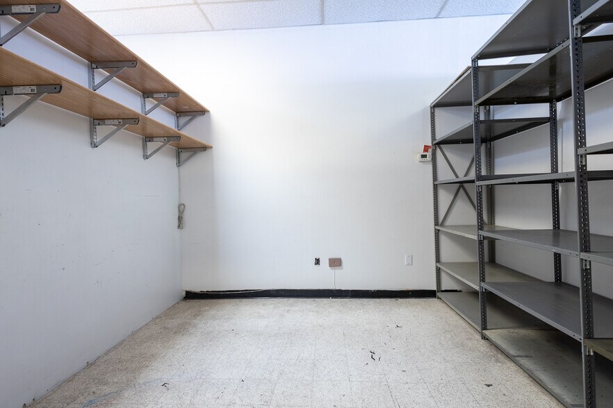 More Photos Of 2313 13th, Columbus General Retail For Sale