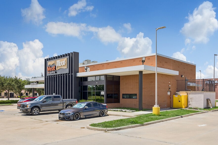 More Photos Of 2540 Eldridge Pky, Houston Freestanding For Sale