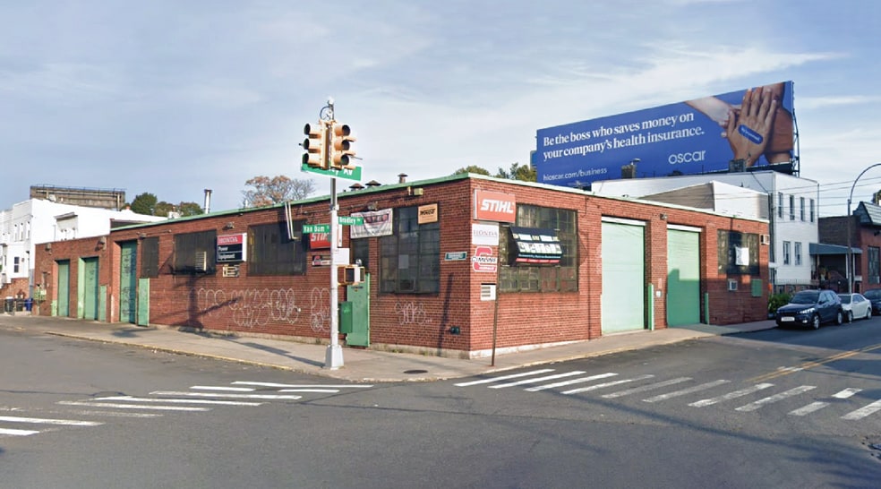 Primary Photo Of 51-23/35 34th Street, Long Island City Warehouse For Lease