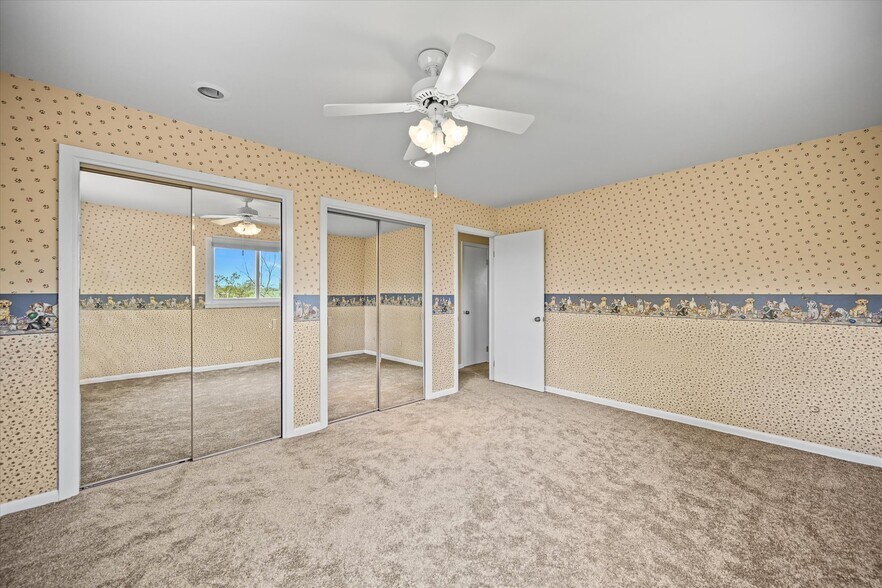 More Photos Of 1335 S Kio St, Watkins Veterinarian Kennel For Sale