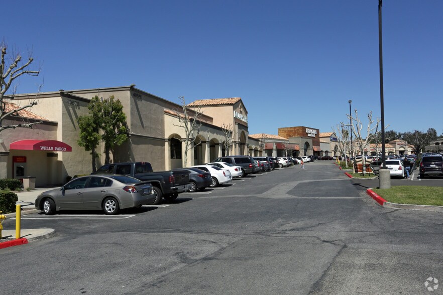 More Photos Of 40525-40575 California Oaks Rd, Murrieta General Retail For Lease