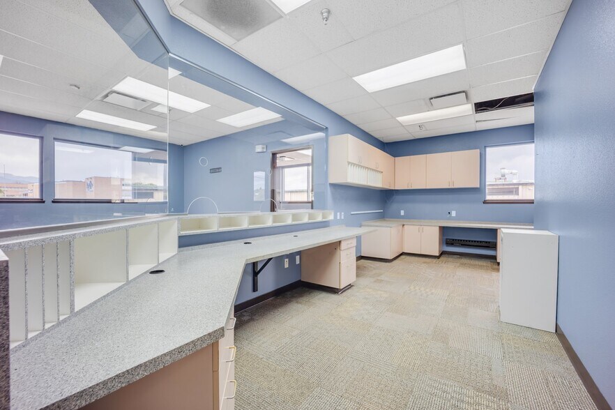 More Photos Of 1605 N Union Blvd, Colorado Springs Medical For Lease