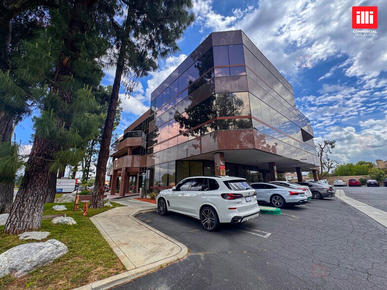More Photos Of 23734 Valencia Blvd, Valencia Office For Lease