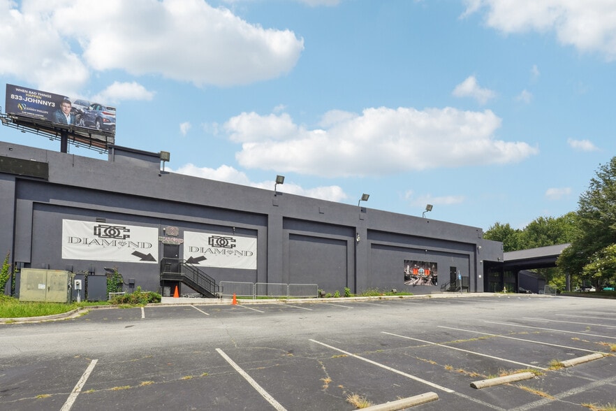 Primary Photo Of 4730 Frontage Rd, Forest Park Bar For Sale