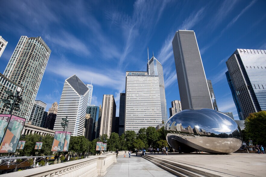 More Photos Of 180 N Stetson Ave, Chicago Coworking Space