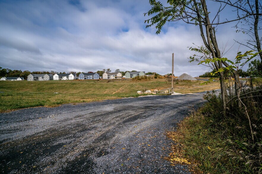 More Photos Of tbd White Hill Road, Staunton General Retail For Lease