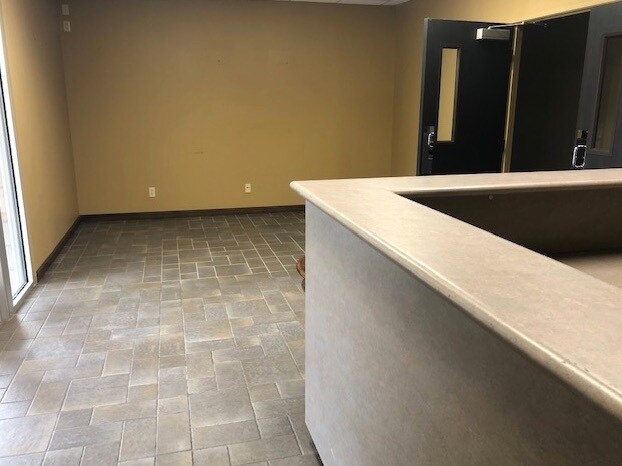 More Photos Of 5826 Bear Ln, Corpus Christi Warehouse For Lease