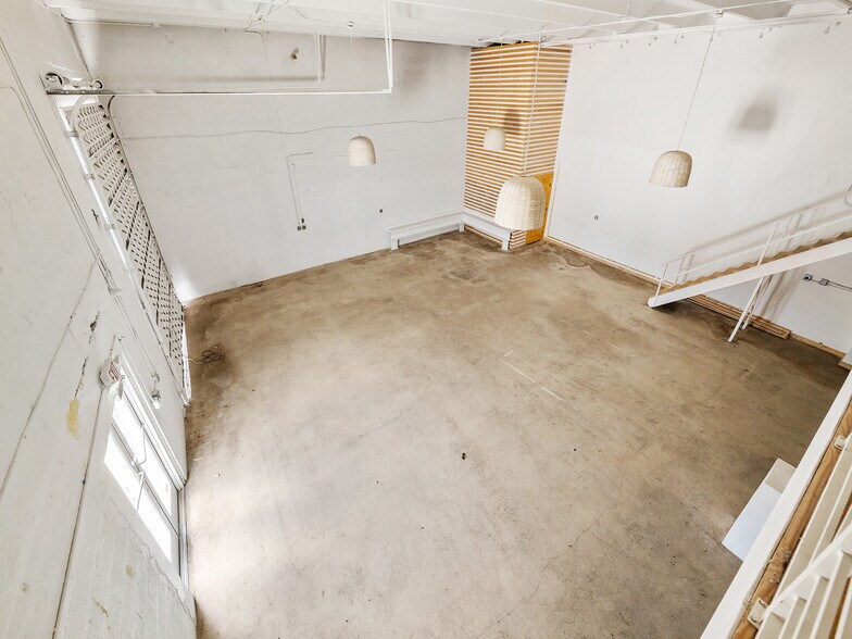 More Photos Of 603 NE 13th St, Fort Lauderdale Storefront Retail Office For Lease