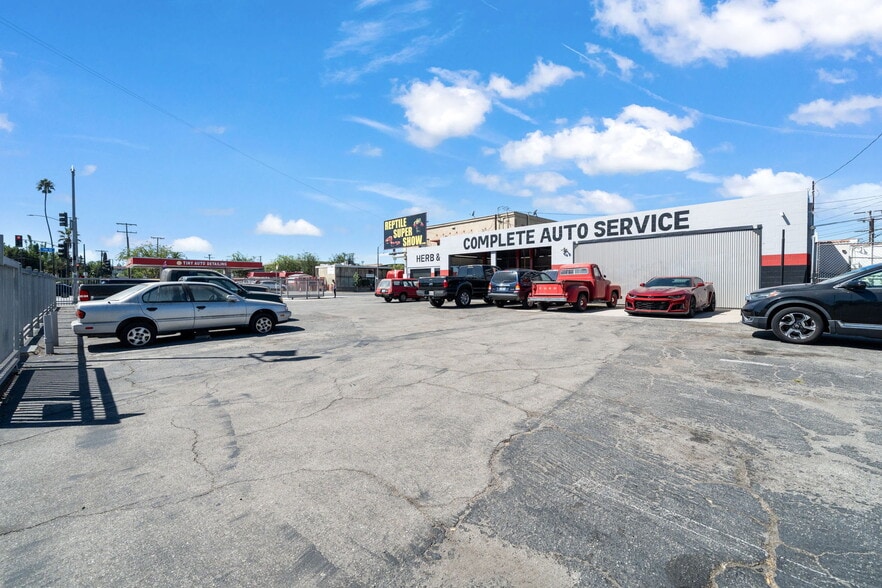 More Photos Of 2337 E 7th St, Long Beach Auto Repair For Sale