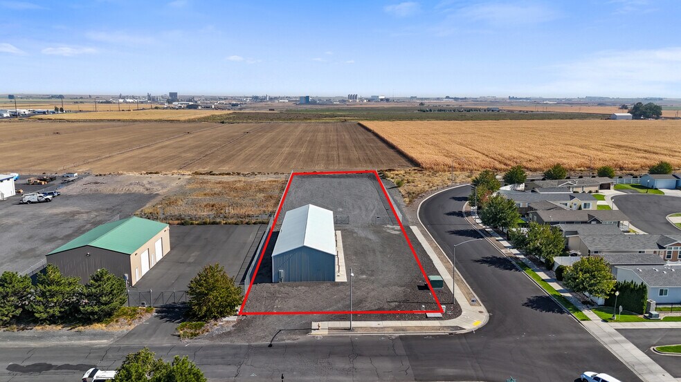 More Photos Of 221 Hamilton Rd, Moses Lake Warehouse For Lease