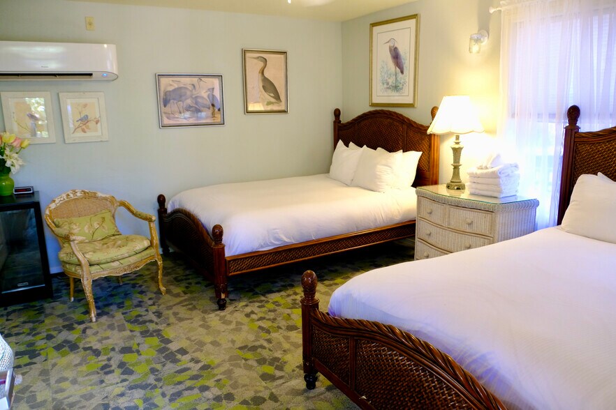 More Photos Of 6979A CA-140 Hwy, Midpines Hotel For Sale