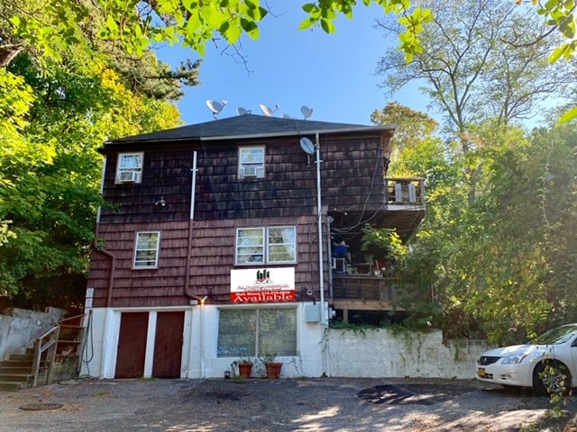 Primary Photo Of 317 E Montauk Hwy, Hampton Bays Apartments For Sale