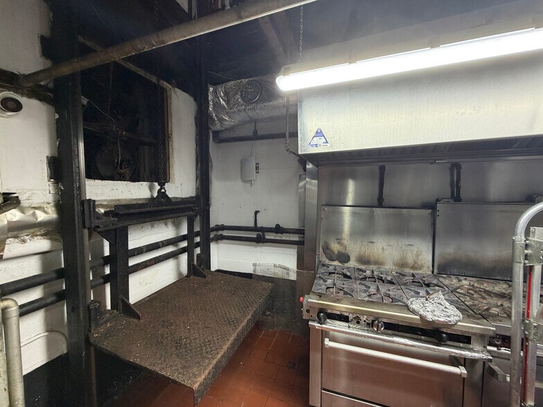 More Photos Of 3145 Brighton 4th St, Brooklyn Apartments For Lease