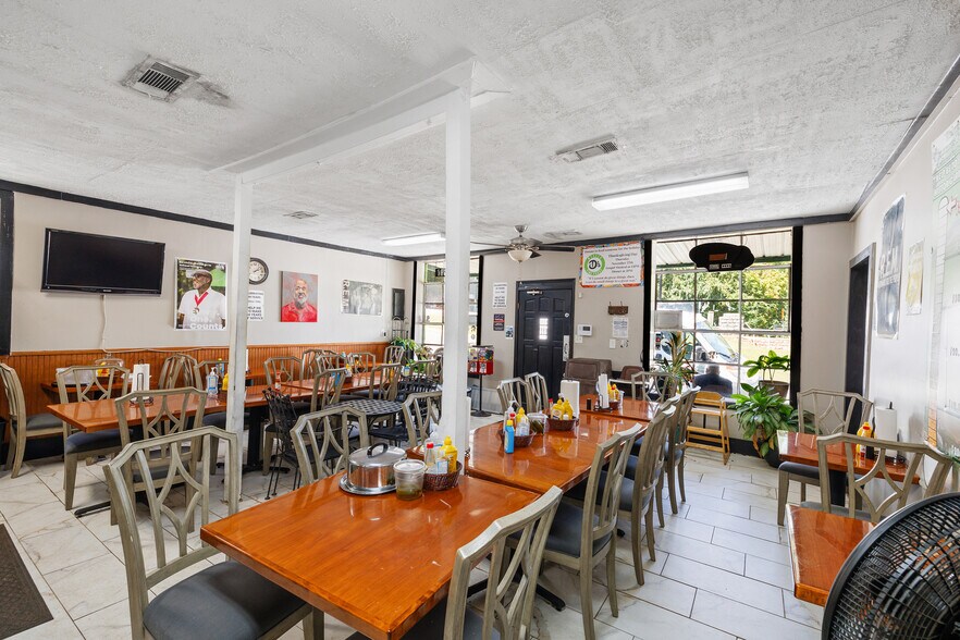 More Photos Of 1016 E Broad St, Athens Restaurant For Sale