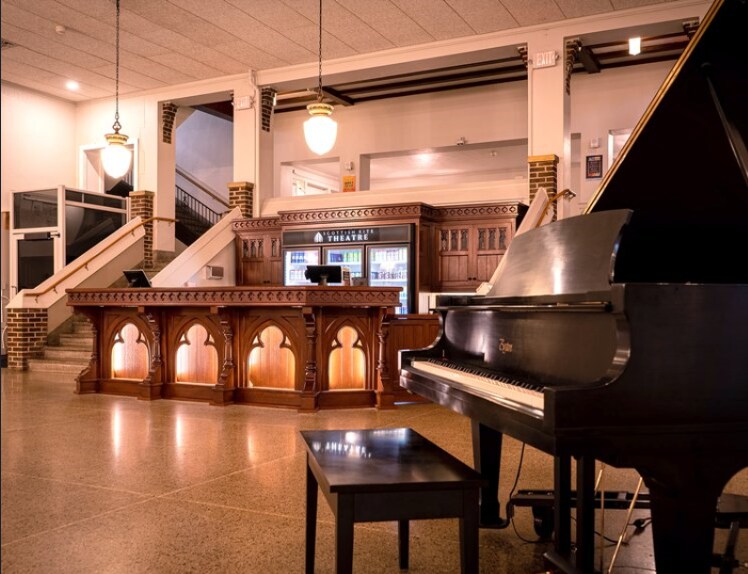 More Photos Of 400 NE Perry Ave, Peoria Theater Concert Hall For Sale