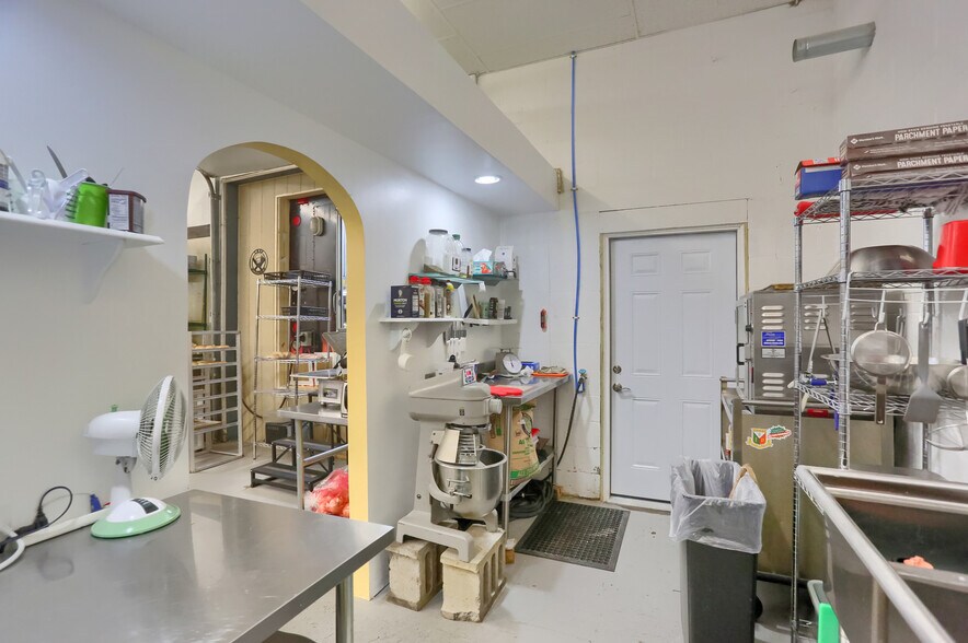 More Photos Of 115 W Main St, Evans City Freestanding For Sale