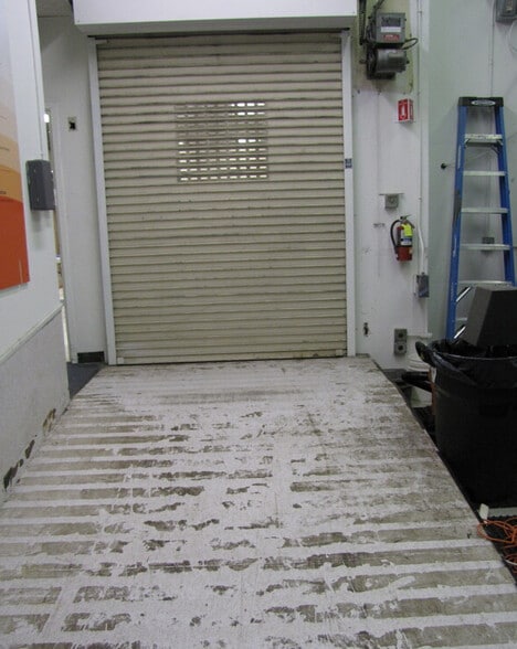More Photos Of 828 Airport Blvd, Burlingame Research And Development For Lease