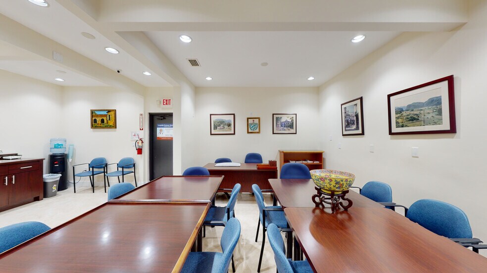 More Photos Of 235 W 49th St, Hialeah Medical For Sale