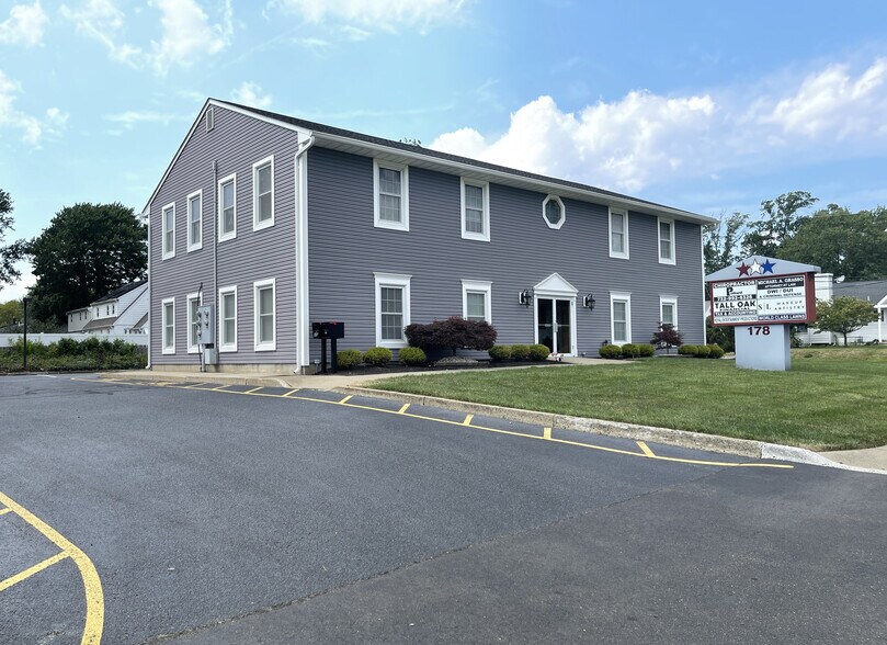 Primary Photo Of 178 South St, Freehold Medical For Lease