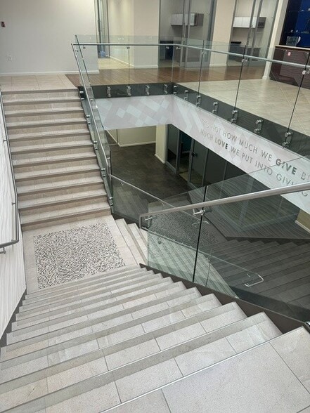 More Photos Of 6450 Sand Lake Rd, Dayton Office For Sale