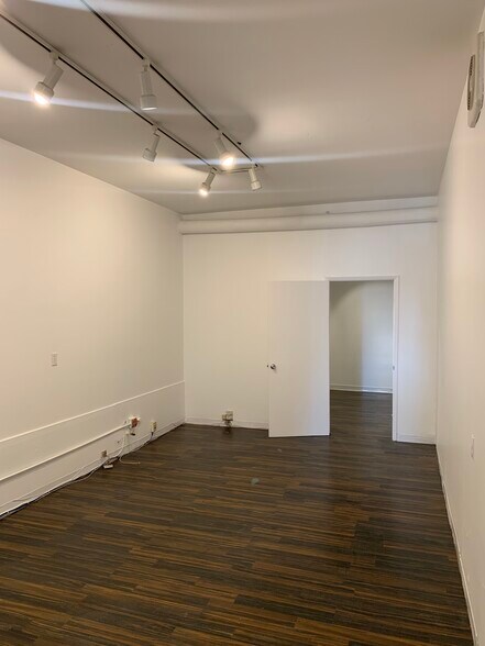 More Photos Of 550 N Larchmont Blvd, Los Angeles Medical For Lease