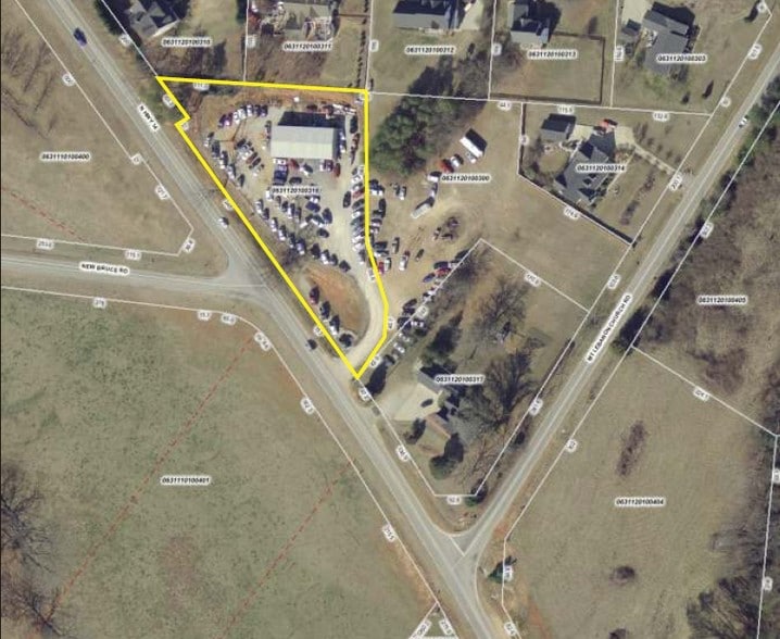 More Photos Of 3808 N Highway 14, Greer Service For Sale