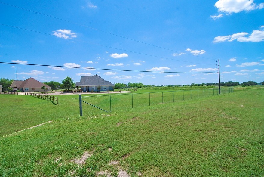 More Photos Of 1312 Weatherford Hwy, Granbury Land For Sale