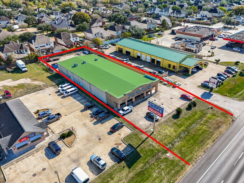 More Photos Of 10009 S Highway 6 Rd, Sugar Land Freestanding For Sale