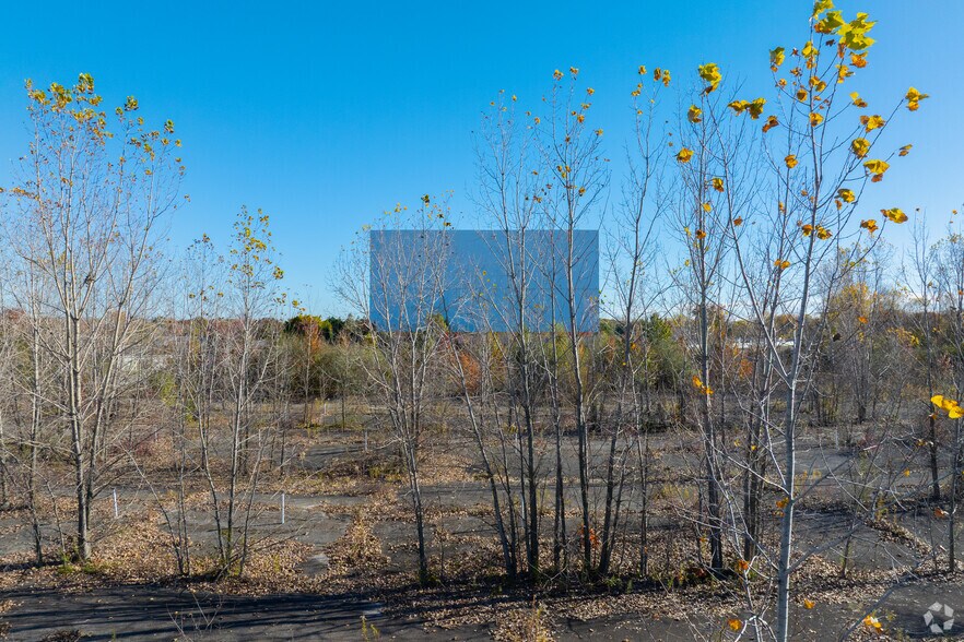 More Photos Of 6483 E Court St N, Burton Land For Sale