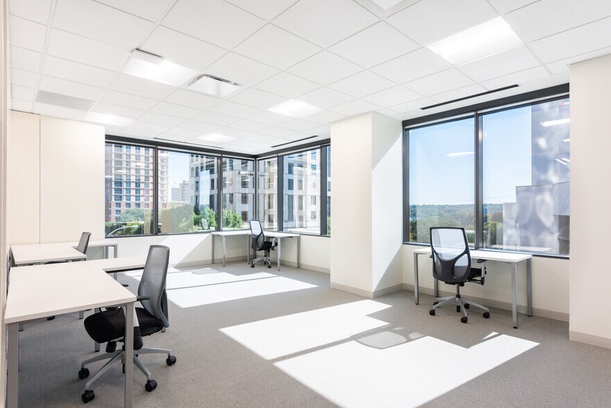 More Photos Of 901 S Mopac Expy, Austin Coworking Space