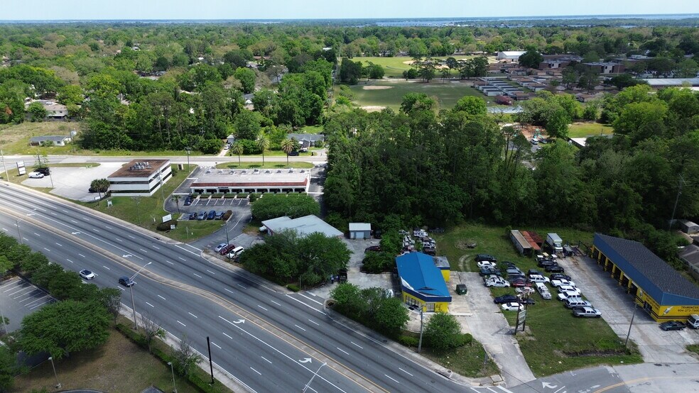 More Photos Of 569 Blanding Blvd, Orange Park Freestanding For Sale