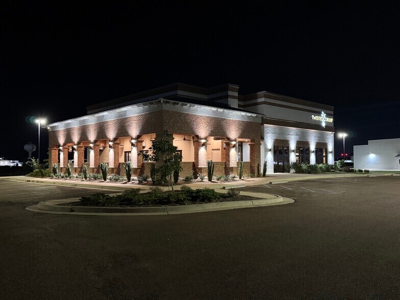 More Photos Of 166 Calhoun Station Pky, Gluckstadt Restaurant For Sale