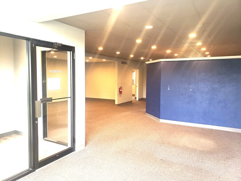 More Photos Of 1110 Buckeye Ave, Ames Office For Lease