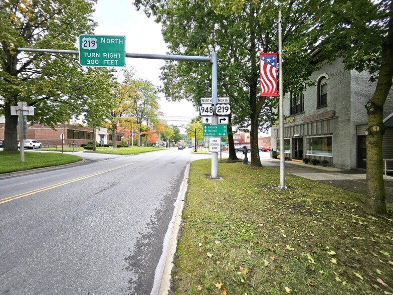 More Photos Of 331 Main St, Ridgway Office For Lease